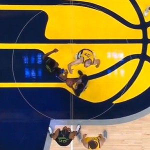 星空体育官网-🤣笑尿！奎因中场跳球时四次提前起跳 然后最后一次没有跳